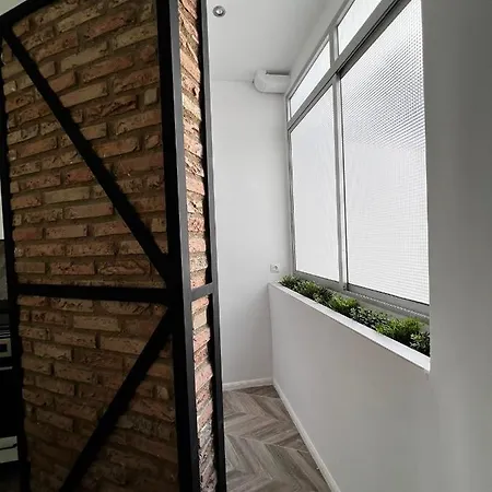 Luxury New 6 Pax Apart Downtown. Apartment *