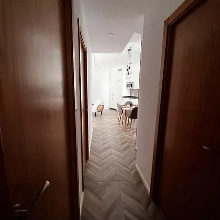 Luxury New 6 Pax Apart Downtown. Apartment Cordoba