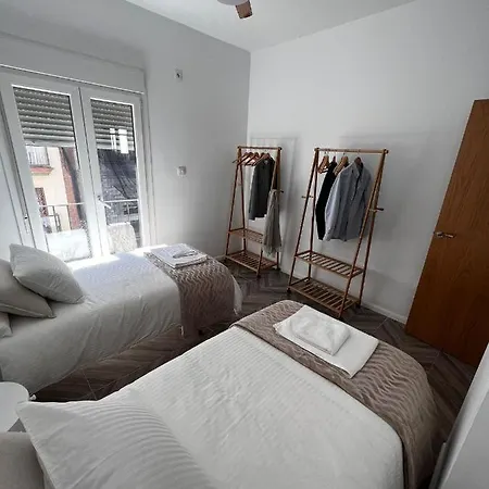 Apartment Luxury New 6 Pax Apart Downtown.