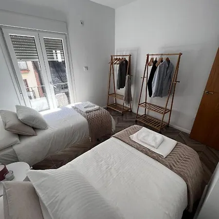 Apartment Luxury New 6 Pax Apart Downtown.